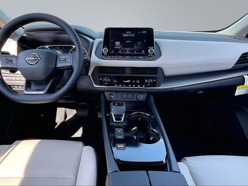 New 2026 Nissan Rogue SV FWD image 6