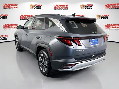 Certified 2025 Hyundai Tucson SEL AWD/4WD image 2