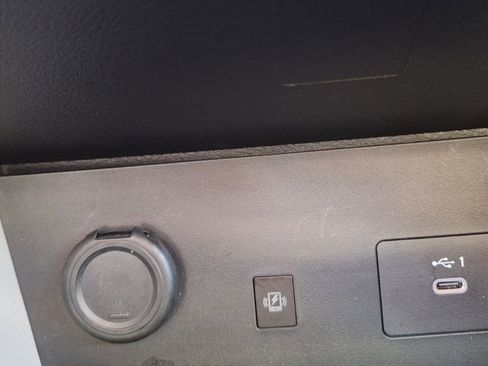 Used 2024 Nissan Pathfinder SL image 16