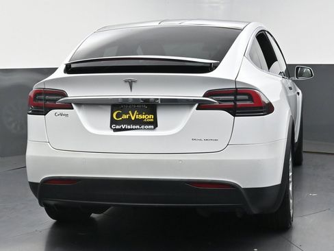 Used 2021 Tesla Model X Long Range image 3