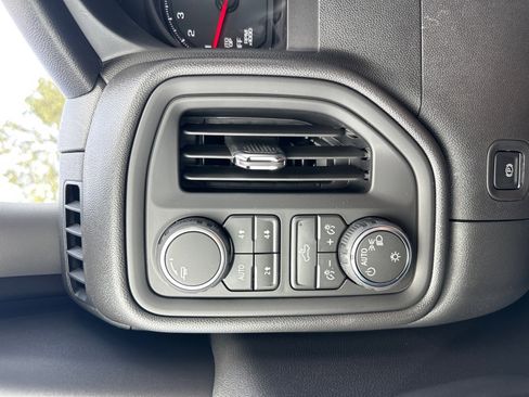 New 2026 Chevrolet Silverado 1500 Custom Trail Boss w/ LPO, Dark Essentials Package image 23