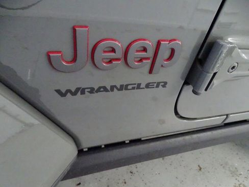 Used 2020 Jeep Wrangler Rubicon w/ Steel Bumper Group image 25