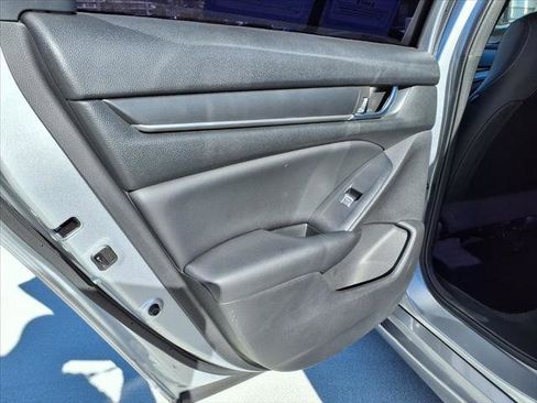 Used 2022 Honda Accord Sport image 24