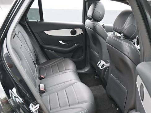 Used 2022 Mercedes-Benz GLC 300 image 26
