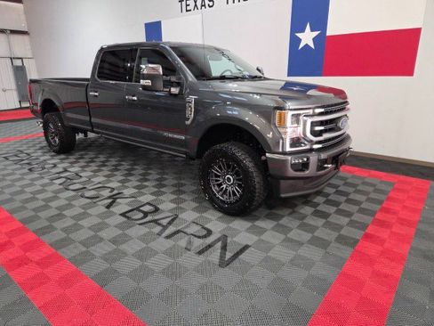 Used 2020 Ford F350 Platinum image 11
