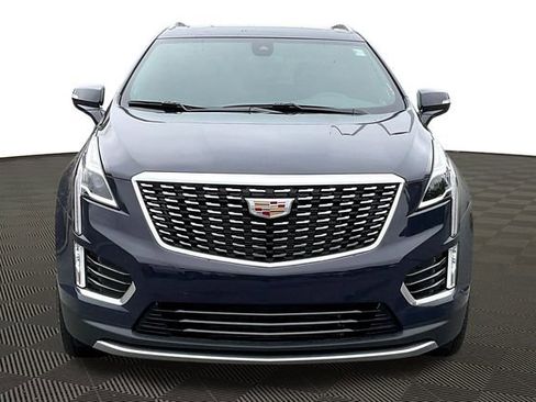Used 2025 Cadillac XT5 Premium Luxury image 2