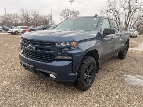 Used 2019 Chevrolet Silverado 1500 RST image 3