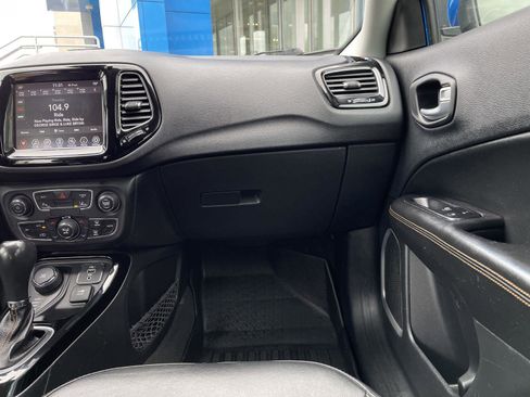 Used 2021 Jeep Compass Limited AWD/4WD image 29