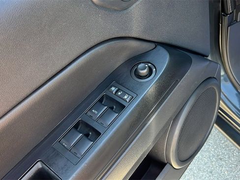 Used 2010 Jeep Patriot Sport image 12