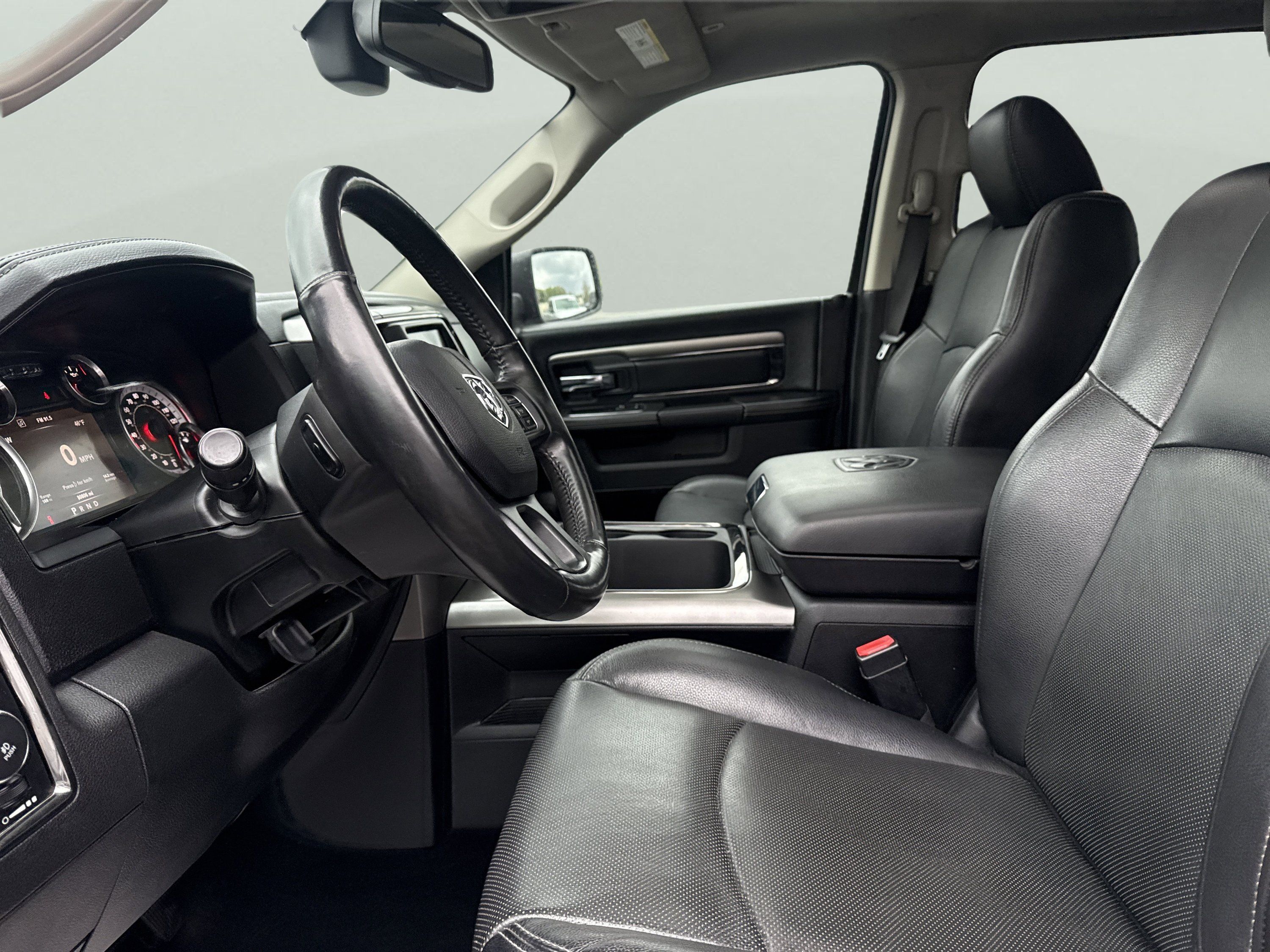 Used 2017 RAM 1500 Sport w/ Black Ram 1500 Sport Group AWD/4WD image 18