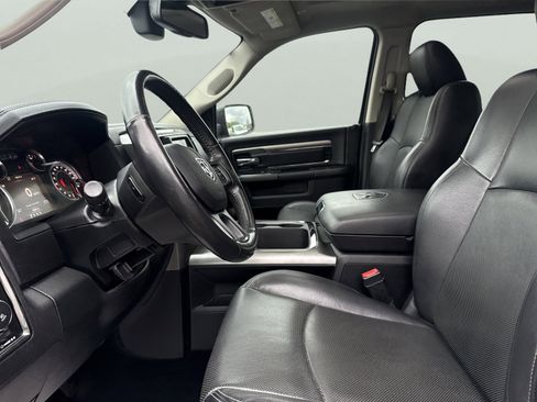 Used 2017 RAM 1500 Sport w/ Black Ram 1500 Sport Group AWD/4WD image 18