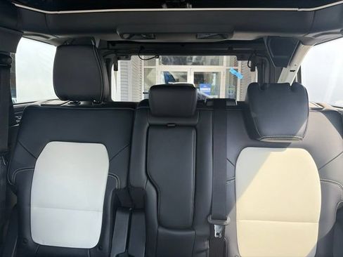 New 2026 Ford Bronco Outer Banks w/ Sasquatch Package AWD/4WD image 18