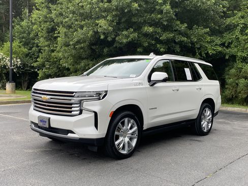 Used 2024 Chevrolet Tahoe High Country AWD/4WD image 5