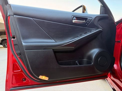 Certified 2025 Lexus IS 350 F Sport image 28