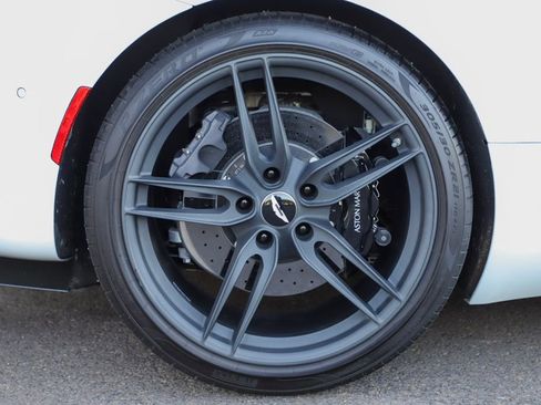 Used 2019 Aston Martin DBS Superleggera RWD image 14