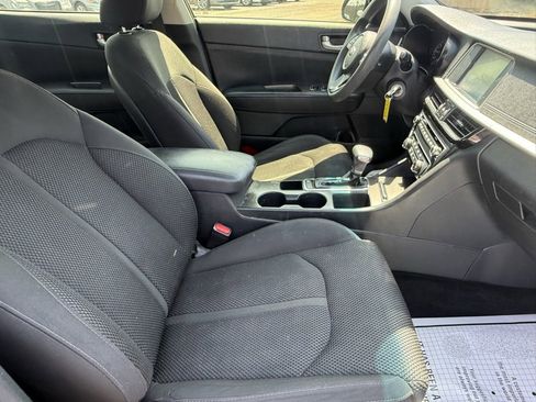 Used 2020 Kia Optima LX image 21