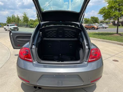 Used 2013 Volkswagen Beetle TDI FWD image 91
