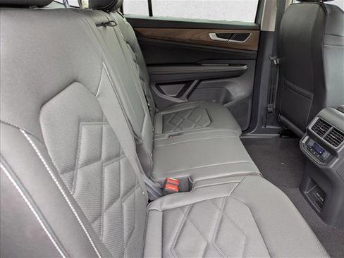 New 2026 Volkswagen Atlas SE image 27