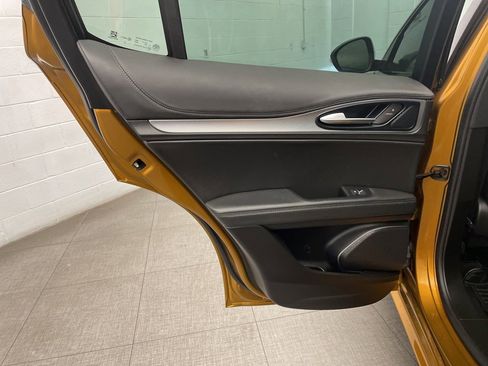 Used 2023 Alfa Romeo Stelvio Veloce image 26