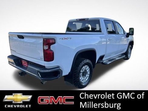 Used 2020 Chevrolet Silverado 2500 LT w/ Convenience Package AWD/4WD image 3