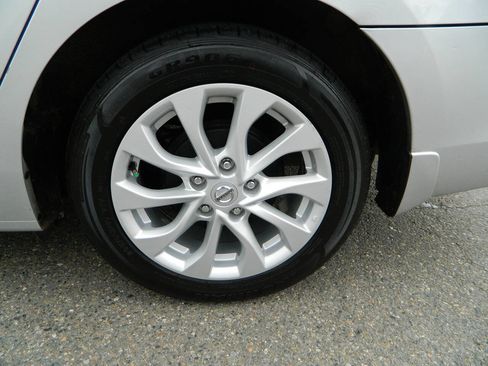 Used 2019 Nissan Sentra SV image 23