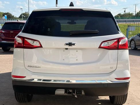 Used 2019 Chevrolet Equinox LT FWD image 4