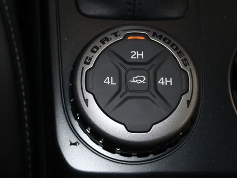 New 2025 Ford Bronco Outer Banks image 41