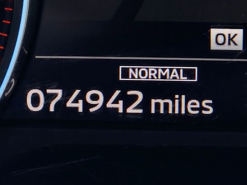 Used 2022 Mitsubishi Outlander SE image 32