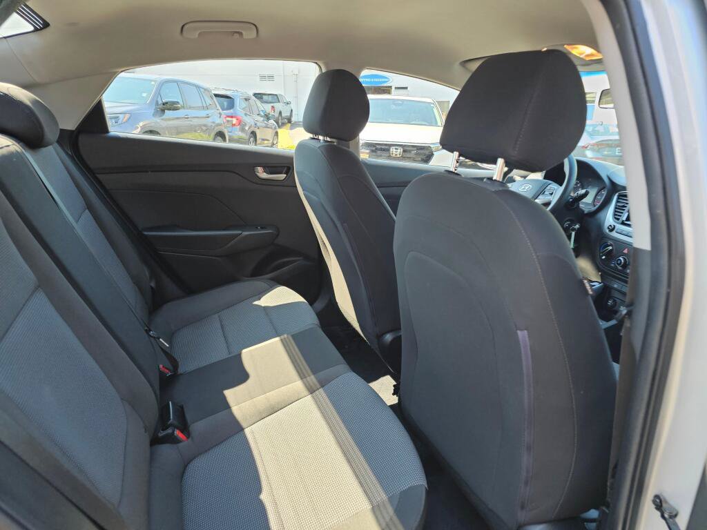 Used 2018 Hyundai Accent SE FWD image 15
