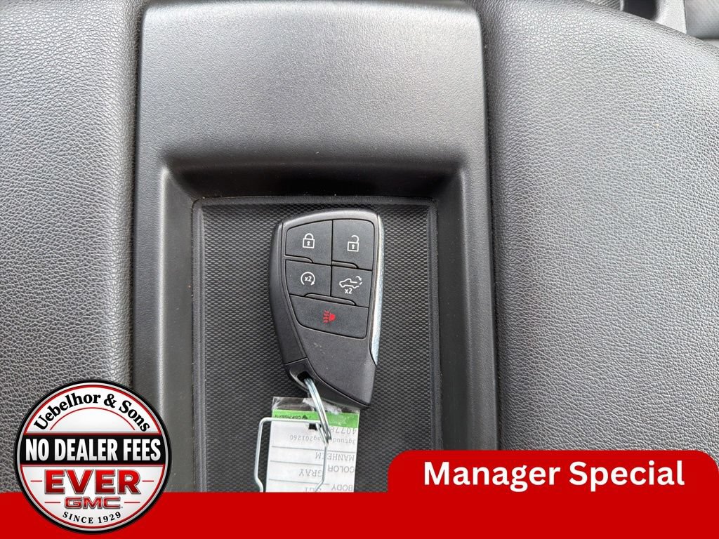 Used 2025 GMC Sierra 1500 SLT AWD/4WD image 31