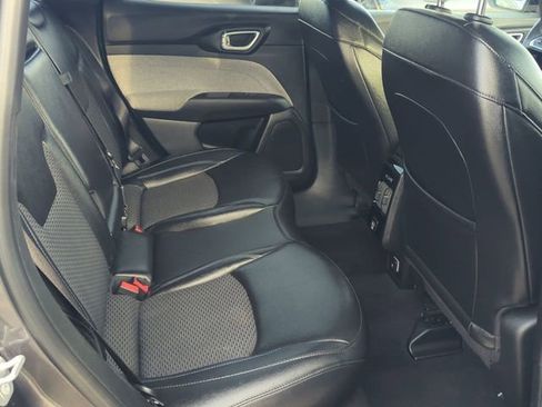 Used 2024 Jeep Compass Latitude image 24