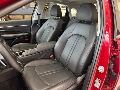 Used 2025 Hyundai Sonata Limited image 17