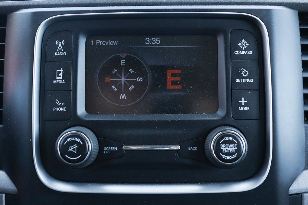 Used 2016 RAM 5500 Tradesman w/ Chrome Appearance Group RWD image 27