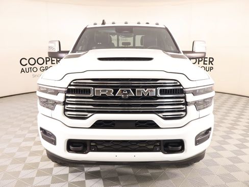 Used 2025 RAM 2500 Laramie w/ Sport Appearance Package AWD/4WD image 10