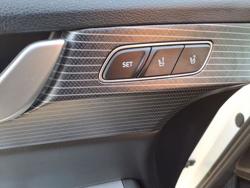 Used 2024 Hyundai Palisade Limited image 26