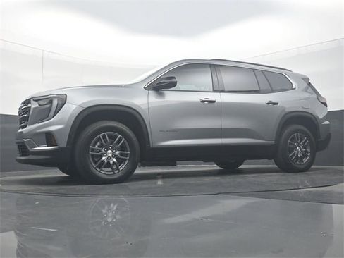 Used 2025 GMC Acadia Elevation image 30