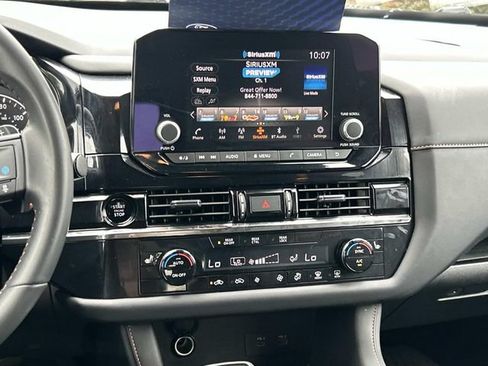 Used 2025 Nissan Pathfinder Rock Creek AWD/4WD image 16