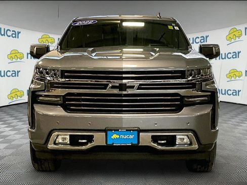 Used 2022 Chevrolet Silverado 1500 High Country w/ Technology Package AWD/4WD image 2