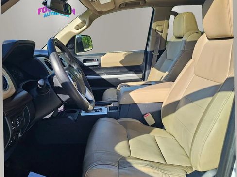 Used 2019 Toyota Tundra Limited w/ Limited Premium Package AWD/4WD image 15