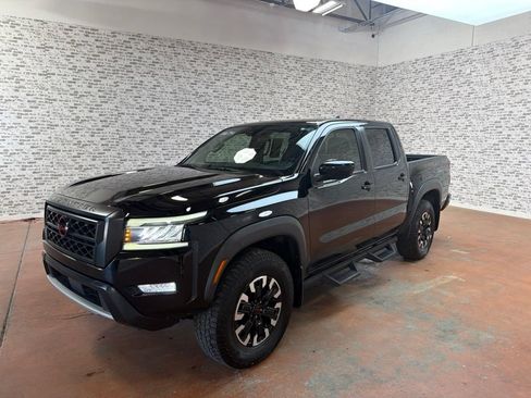 Used 2024 Nissan Frontier PRO-4X w/ Technology Package AWD/4WD image 3