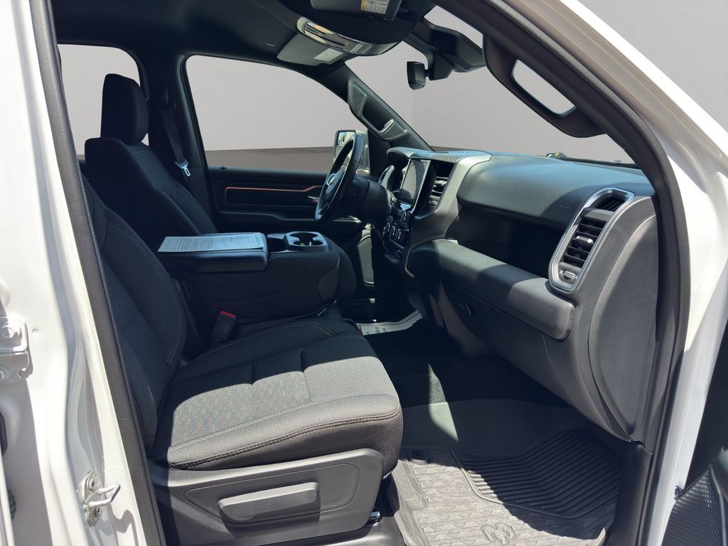 Used 2025 RAM 1500 Big Horn RWD image 17