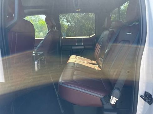 Used 2018 Ford F150 Platinum w/ Equipment Group 701A Luxury AWD/4WD image 7