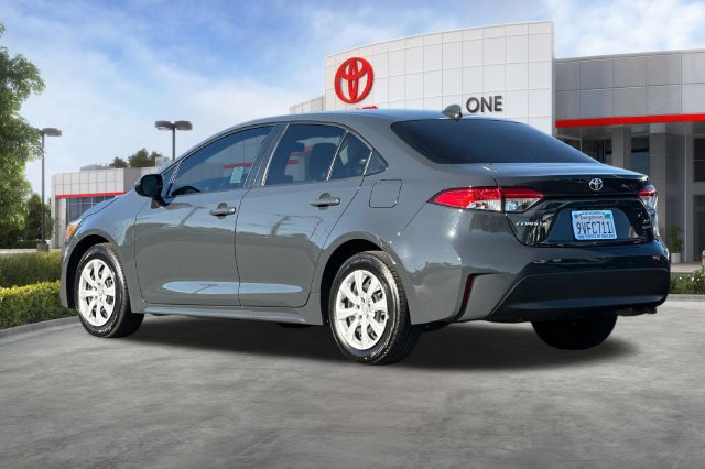 Used 2026 Toyota Corolla LE FWD image 6
