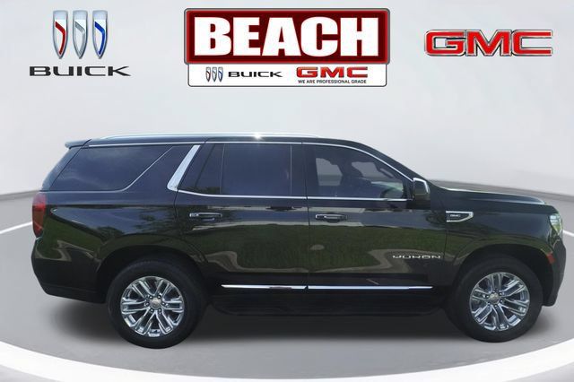 Used 2023 GMC Yukon SLT AWD/4WD image 2