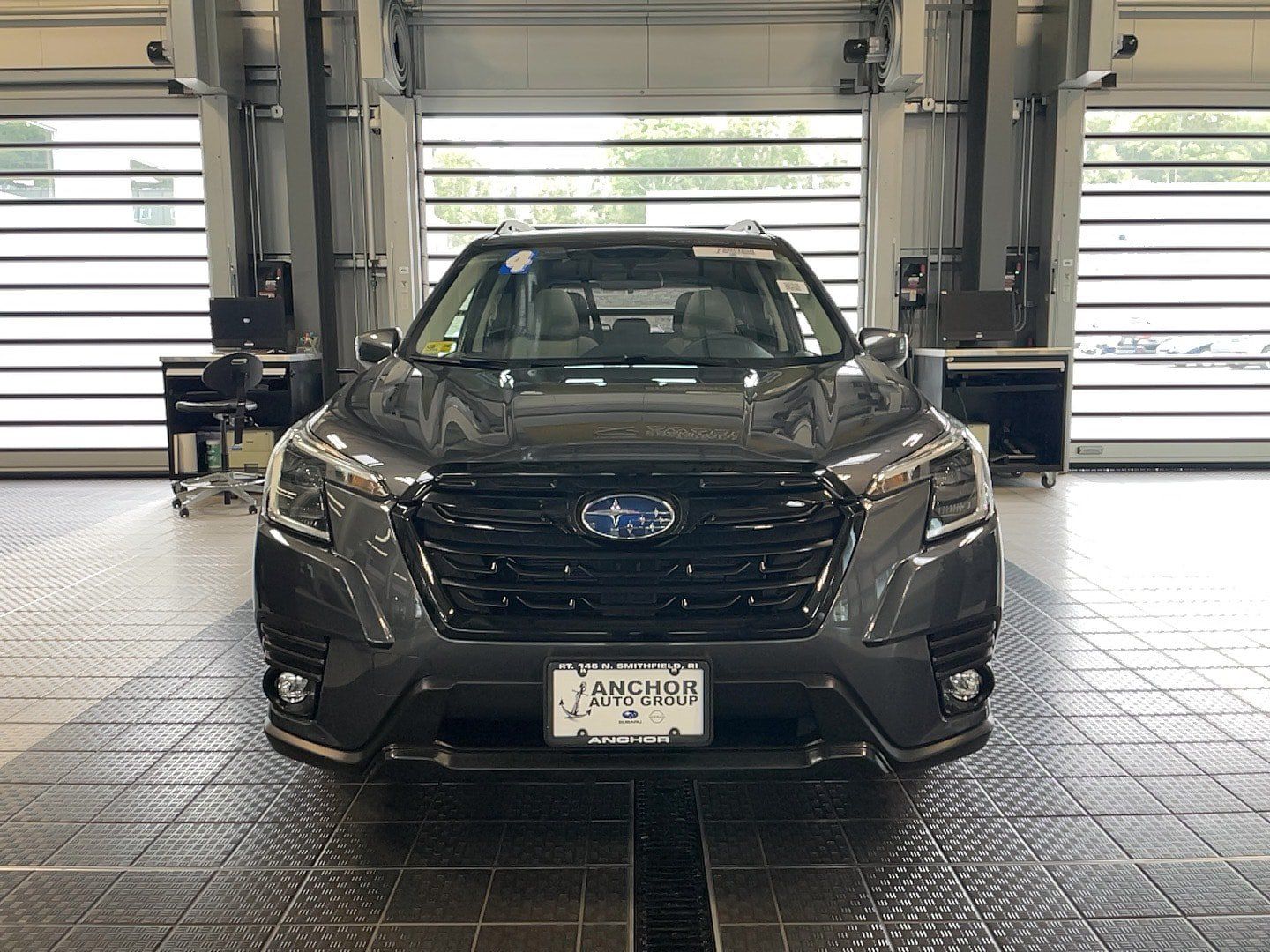 Used 2024 Subaru Forester Premium AWD/4WD image 2