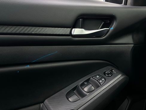 Used 2025 Nissan Altima 2.5 SV image 21