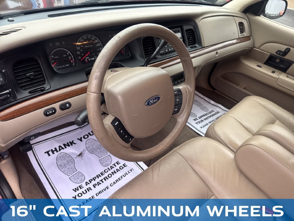 Used 2005 Ford Crown Victoria LX RWD image 14