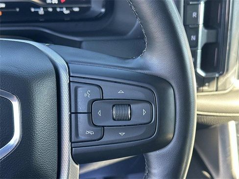 Used 2023 GMC Yukon Denali image 28