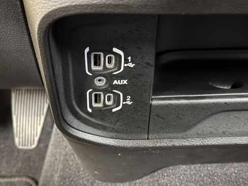 Used 2024 RAM 2500 Big Horn w/ Bed Utility Group image 35