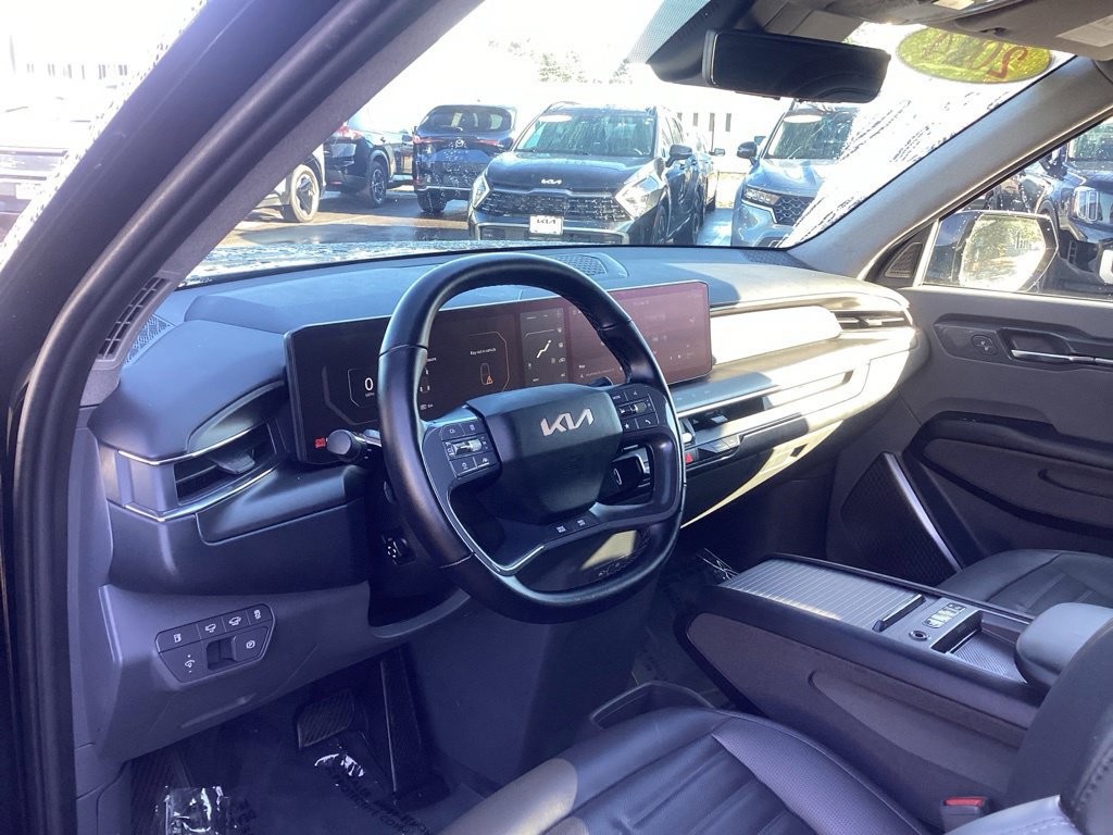 Used 2024 Kia EV9 Land AWD/4WD image 14